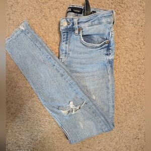 Zara Skinny Ripped Light Wash Jeans